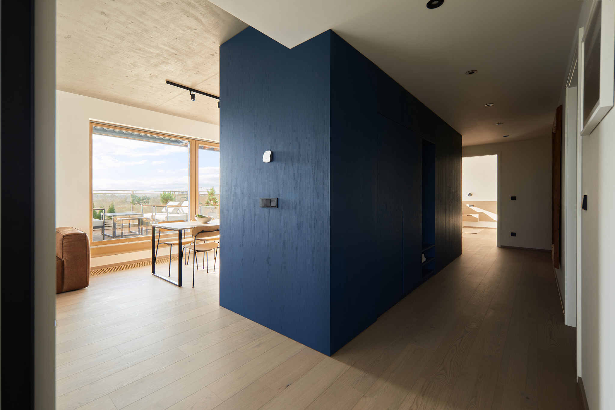 Skříně a šatny 1